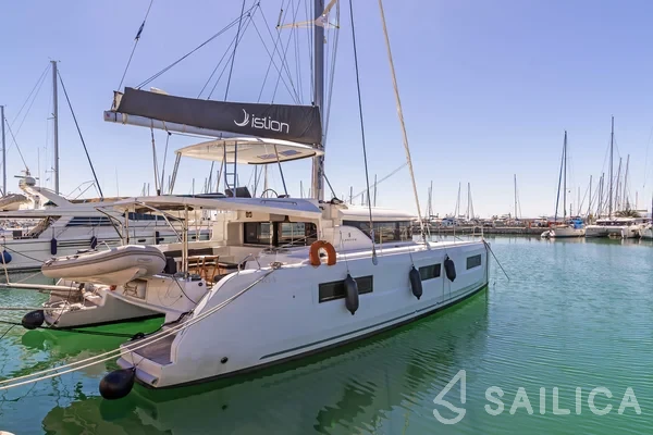 Lagoon 46  - Yacht Charter Sailica