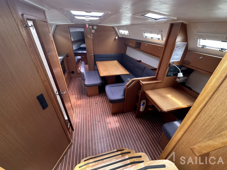 Bavaria 40 Cruiser - Yacht Charter Sailica