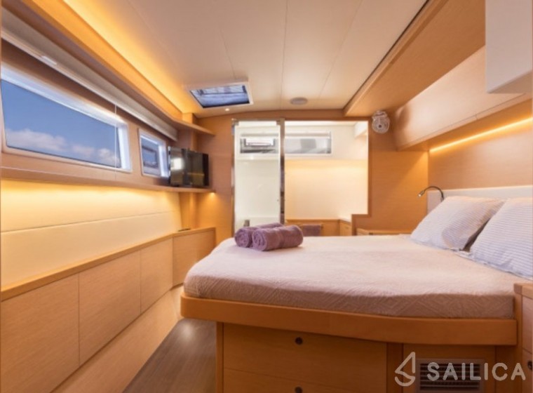 Lagoon 52 - Yacht Charter Sailica