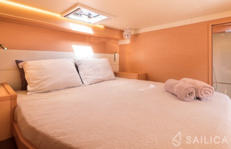 Lagoon 52 - Yacht Charter Sailica