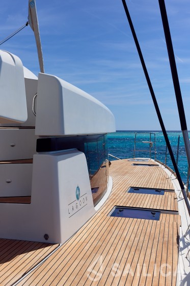Lagoon 52 - Yacht Charter Sailica