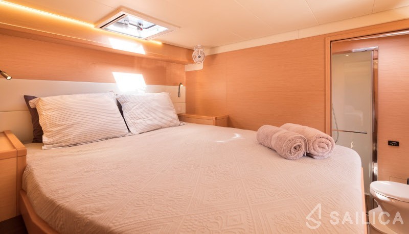 Lagoon 52 - Yacht Charter Sailica