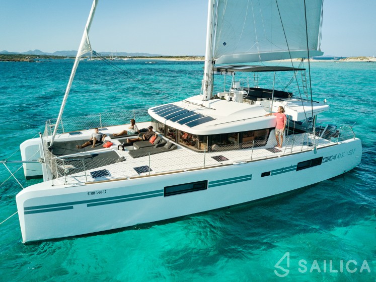 Lagoon 52 - Yacht Charter Sailica