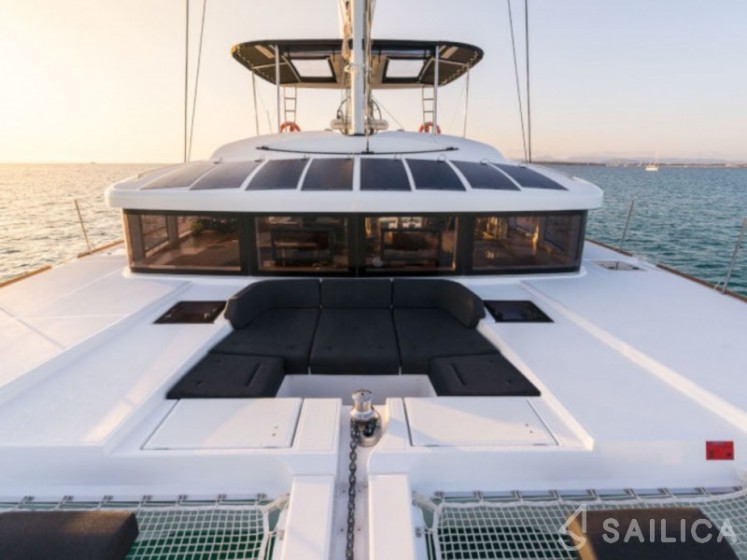 Lagoon 52 - Yacht Charter Sailica