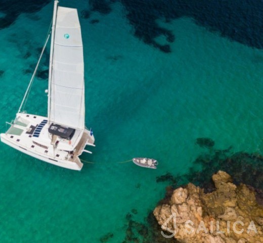 Lagoon 52 - Yacht Charter Sailica