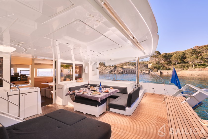 Lagoon 52 - Yacht Charter Sailica