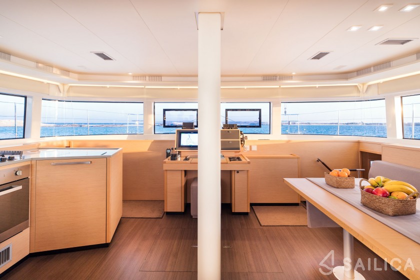 Lagoon 52 - Yacht Charter Sailica