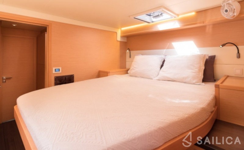 Lagoon 52 - Yacht Charter Sailica