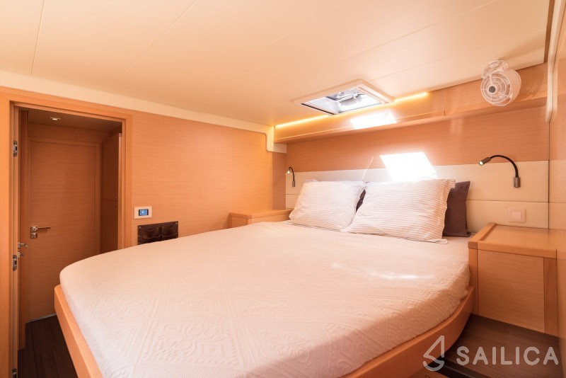 Lagoon 52 - Yacht Charter Sailica