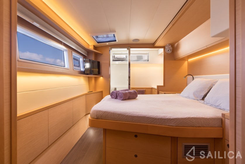 Lagoon 52 - Yacht Charter Sailica