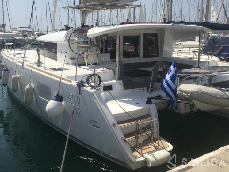 Lagoon 400 S2 - Yacht Charter Sailica