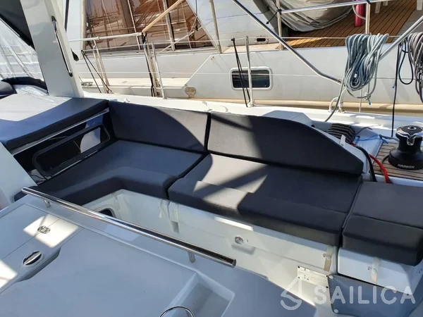 Oceanis 51.1 - Yacht Charter Sailica
