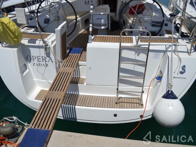 Oceanis 50 Family - Yacht Charter Sailica