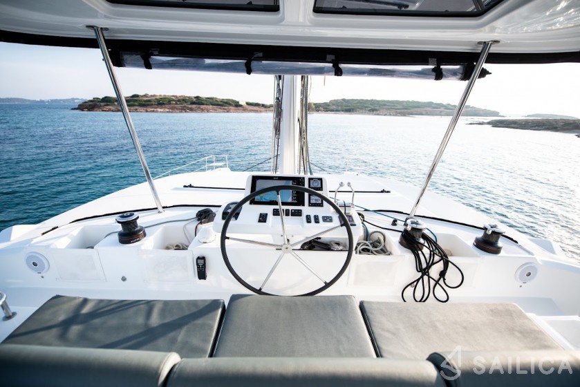 Lagoon 50 - Yacht Charter Sailica