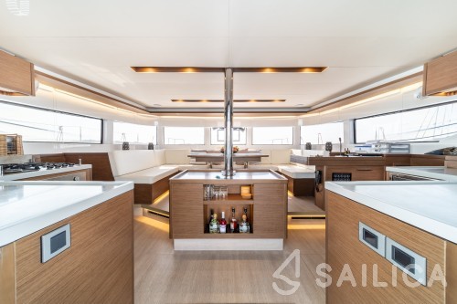 Lagoon 50 - Yacht Charter Sailica