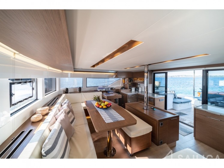 Lagoon 50 - Yacht Charter Sailica