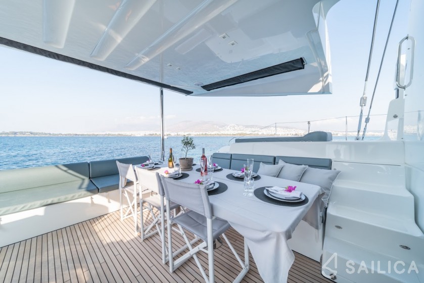 Lagoon 50 - Yacht Charter Sailica
