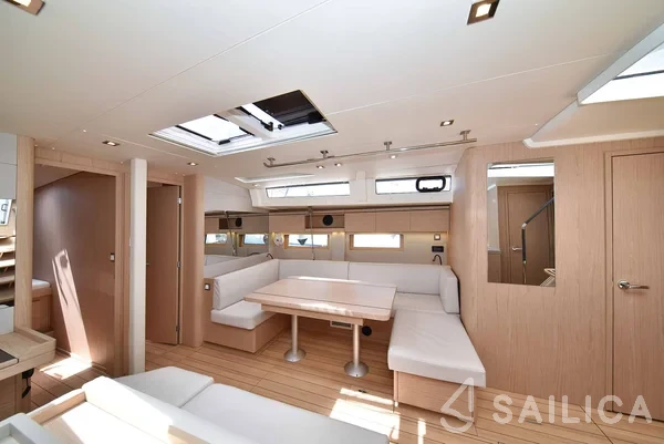 Oceanis 51.1 - Yacht Charter Sailica