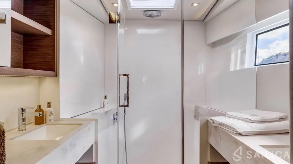 Lagoon 50 - Yacht Charter Sailica