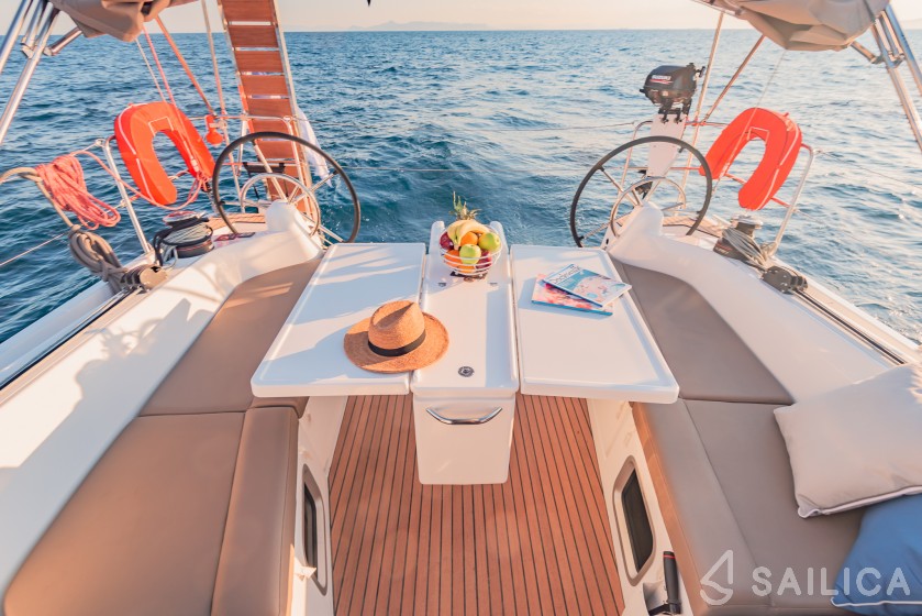 Sun Odyssey 410 - Yacht Charter Sailica