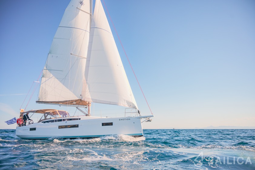 Sun Odyssey 410 - Yacht Charter Sailica