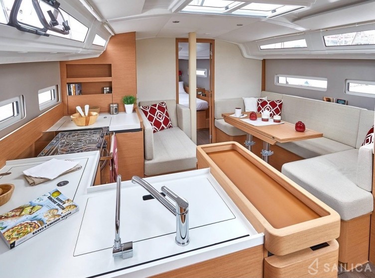 Sun Odyssey 410 - Yacht Charter Sailica
