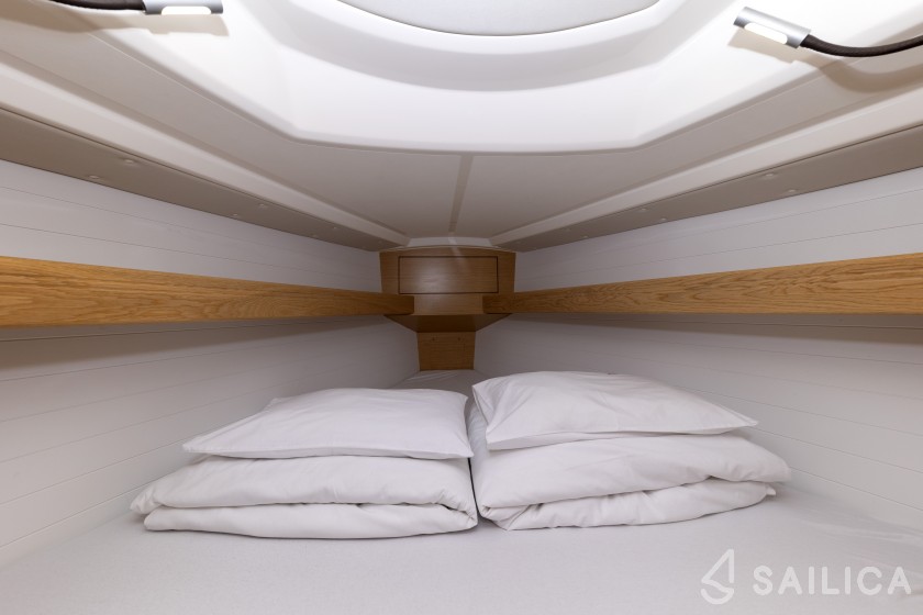 Bavaria Cruiser 34 Style - Yacht Charter Sailica
