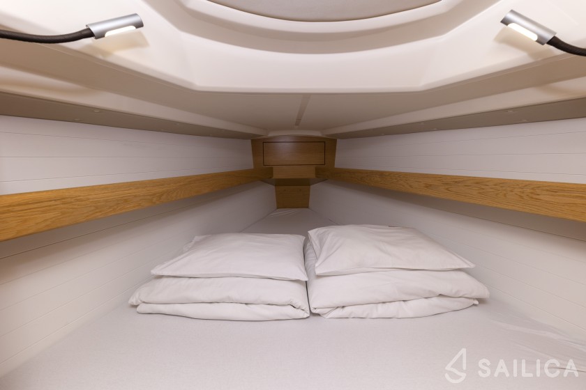 Bavaria Cruiser 34 Style - Yacht Charter Sailica