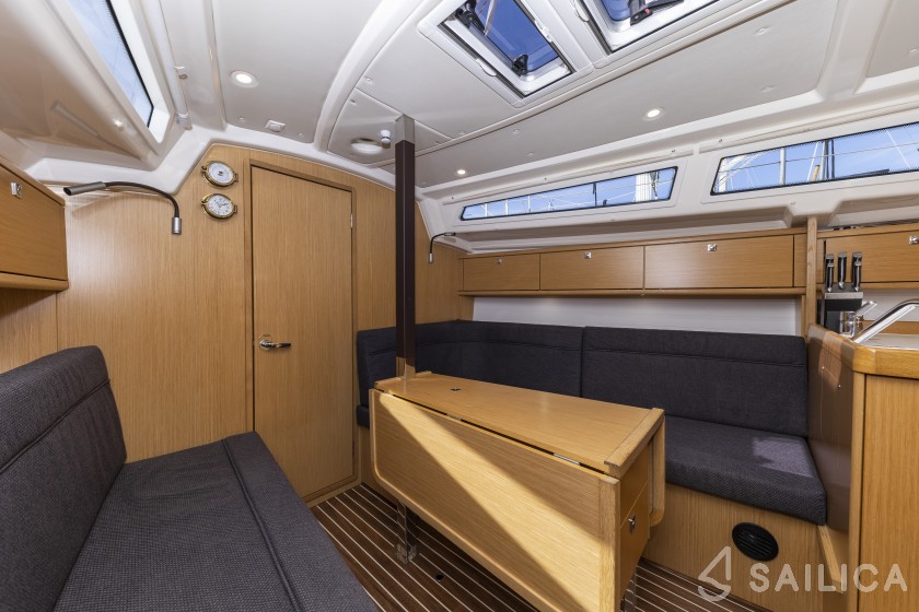 Bavaria Cruiser 34 Style - Yacht Charter Sailica
