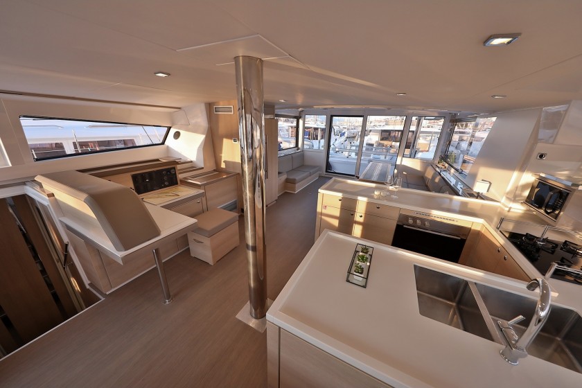 Bali 5.4. - Yacht Charter Sailica