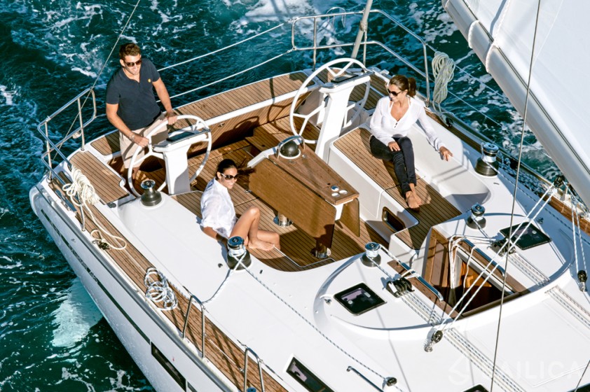 Bavaria 46 Cruiser - Yacht Charter Sailica