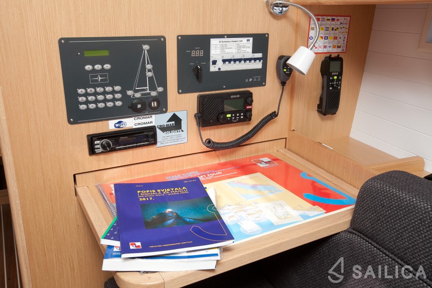 Bavaria 37 Cruiser - Yacht Charter Sailica