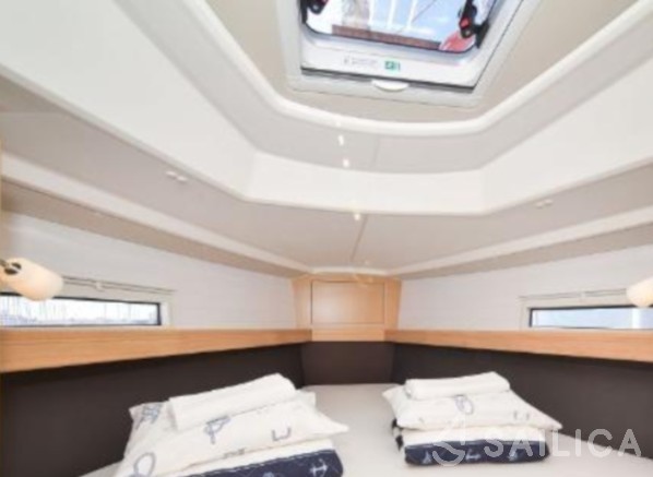 Bavaria 37 Cruiser - Yacht Charter Sailica