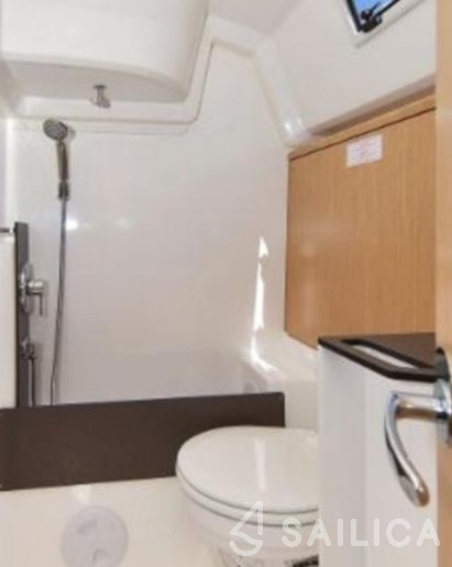 Bavaria 37 Cruiser - Yacht Charter Sailica