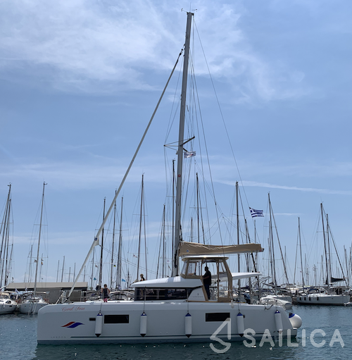 Lagoon 42 - Yacht Charter Sailica
