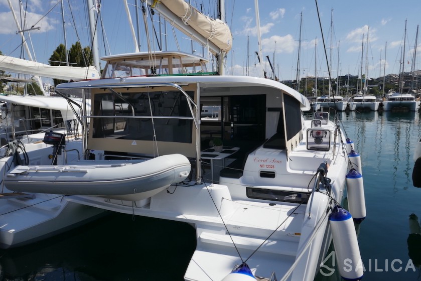 Lagoon 42 - Yacht Charter Sailica