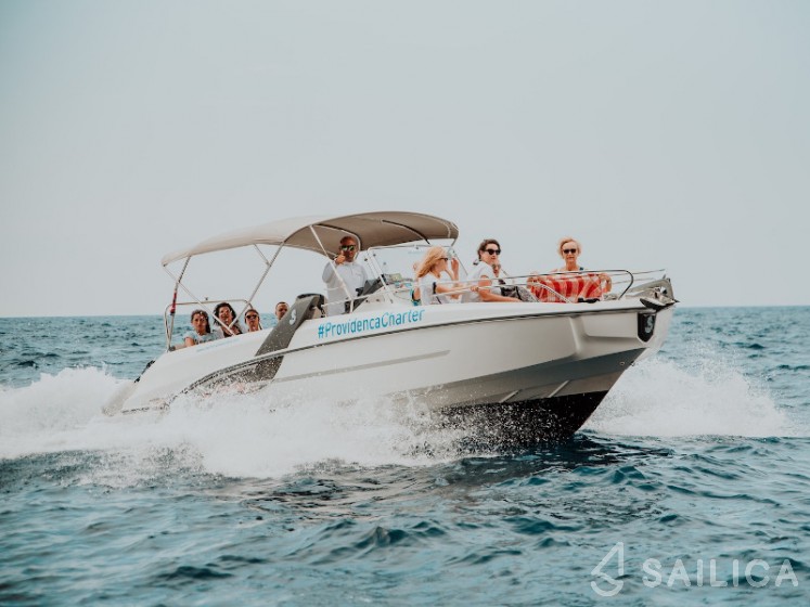 Beneteau Flyer 7.7 SUNdeck - Yacht Charter Sailica