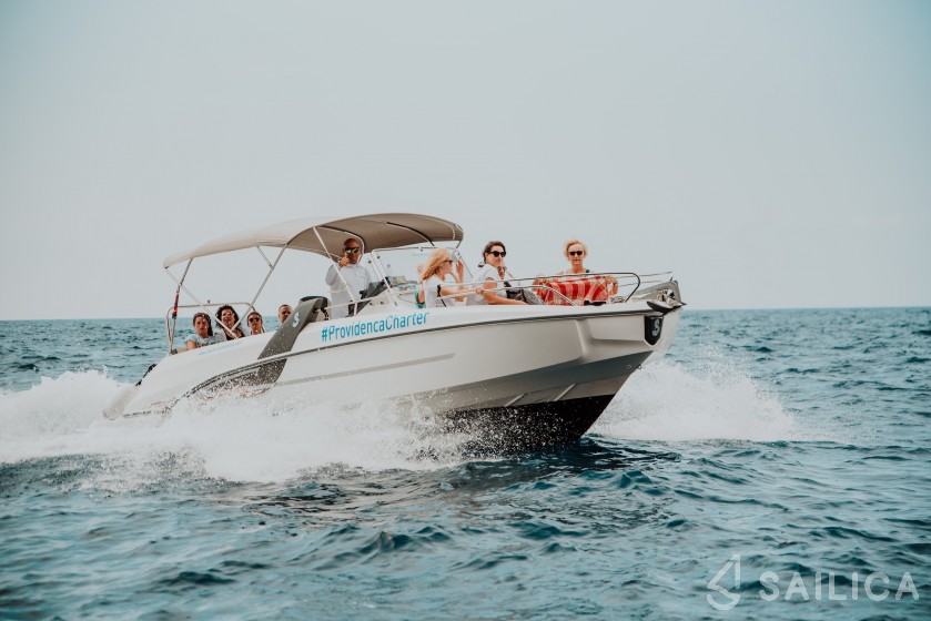 Beneteau Flyer 7.7 SUNdeck - Yacht Charter Sailica