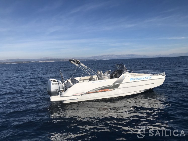 Beneteau Flyer 7.7 SUNdeck - Yacht Charter Sailica