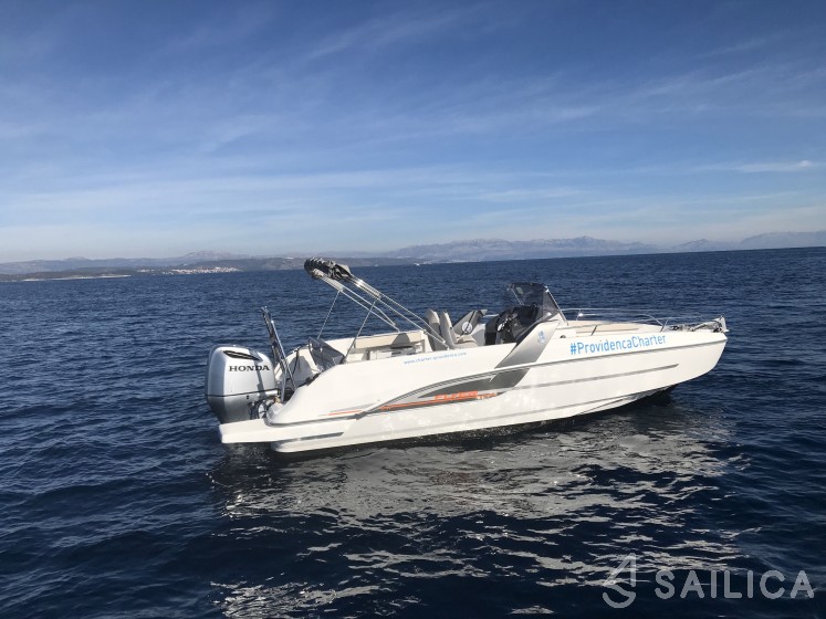 Beneteau Flyer 7.7 SUNdeck - Yacht Charter Sailica