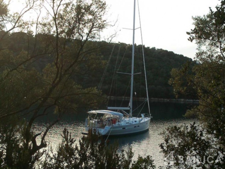 Bavaria 45 Cruiser - Yacht Charter Sailica