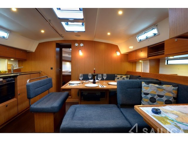 Bavaria 45 Cruiser - Yacht Charter Sailica