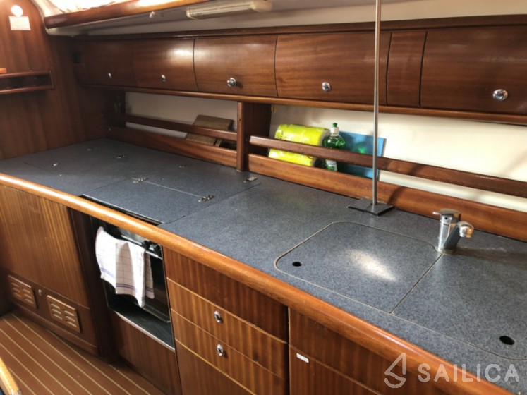 Bavaria 44 - Yacht Charter Sailica