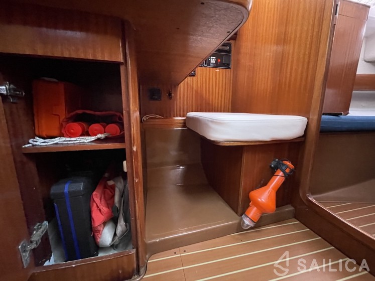 Bavaria 44 - Yacht Charter Sailica