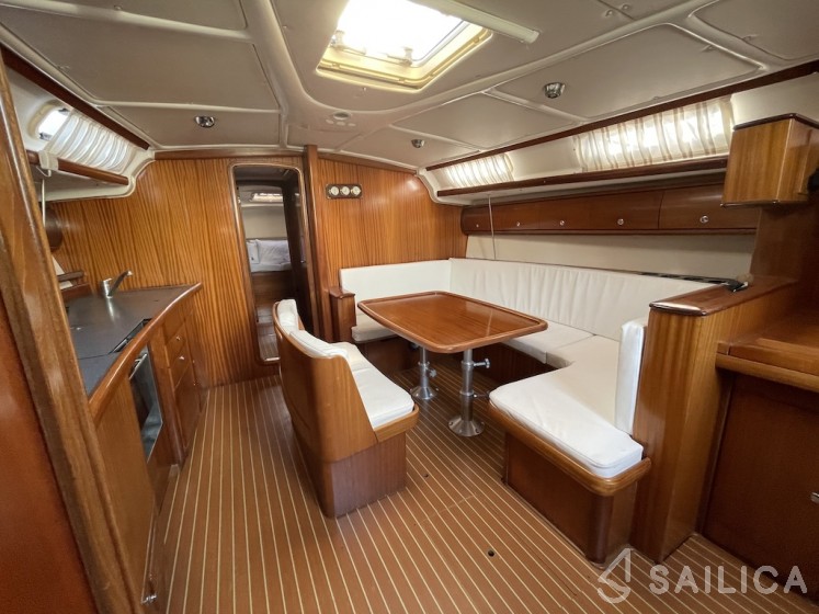 Bavaria 44 - Yacht Charter Sailica