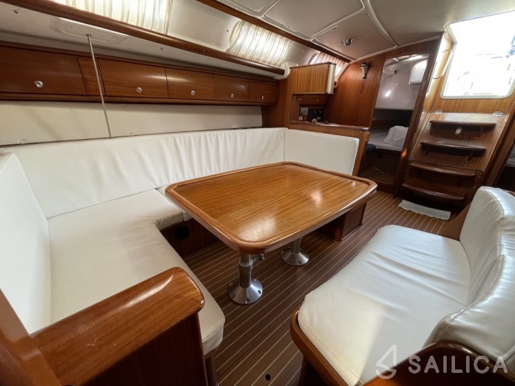 Bavaria 44 - Yacht Charter Sailica
