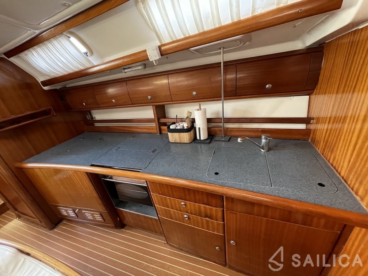 Bavaria 44 - Yacht Charter Sailica
