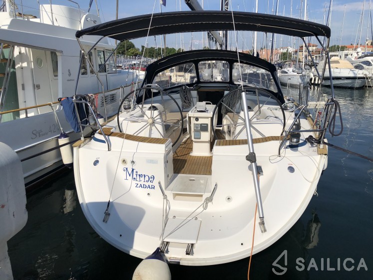 Bavaria 44 - Yacht Charter Sailica