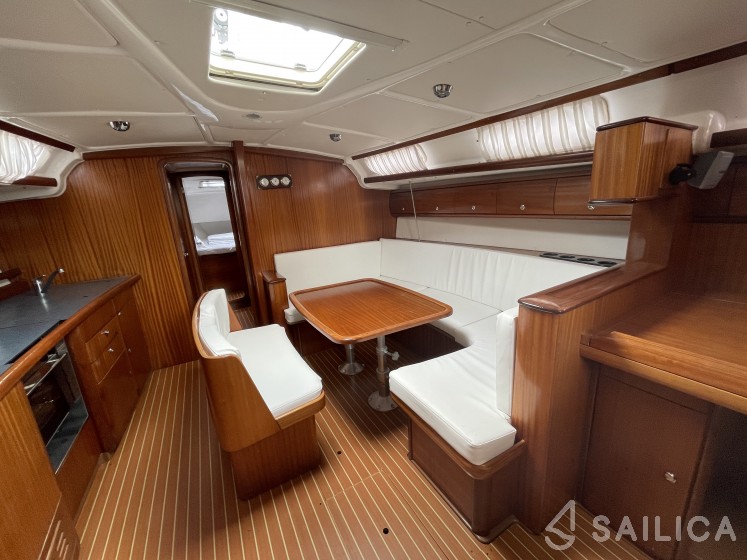 Bavaria 44 - Yacht Charter Sailica