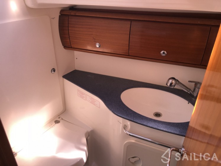 Bavaria 44 - Yacht Charter Sailica